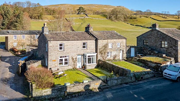 3 Bedroom Semi-Detached House For Sale In The Homestead, Hardraw, Hawes, DL8