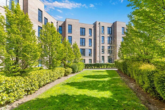 3 Bedroom Flat For Sale In (flat ), Stanley Place, Abbeyhill, Edinburgh, EH7