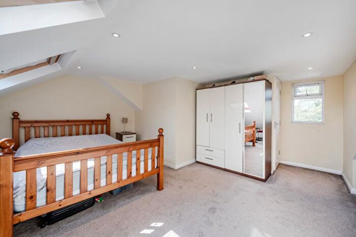 5 Bedroom End Of Terrace House For Sale In Hither Green Lane, London, SE13