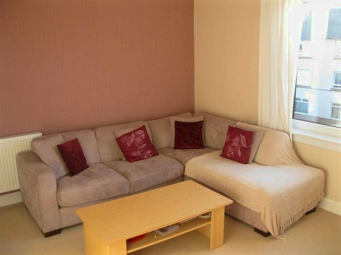 2 Bedroom Flat To Rent In Moat Drive, Edinburgh, EH14