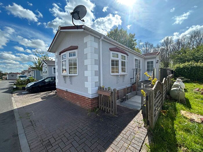 2 Bedroom Park Home For Sale In Galley Hill, Waltham Abbey, EN9