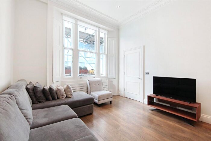 2 Bedroom Flat For Sale In Harcourt Terrace, London, SW10