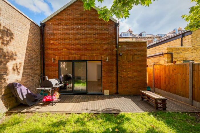 2 Bedroom Terraced House To Rent In Stroud Green Road, London, N4