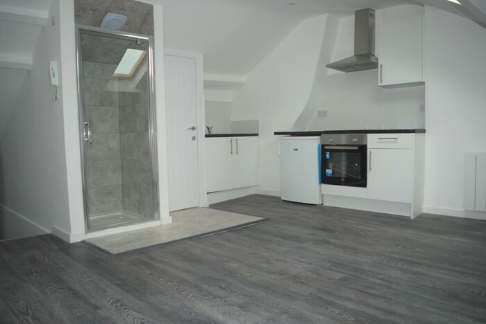 Studio To Rent In Seven Sisters Road, Finsbury Park, N4