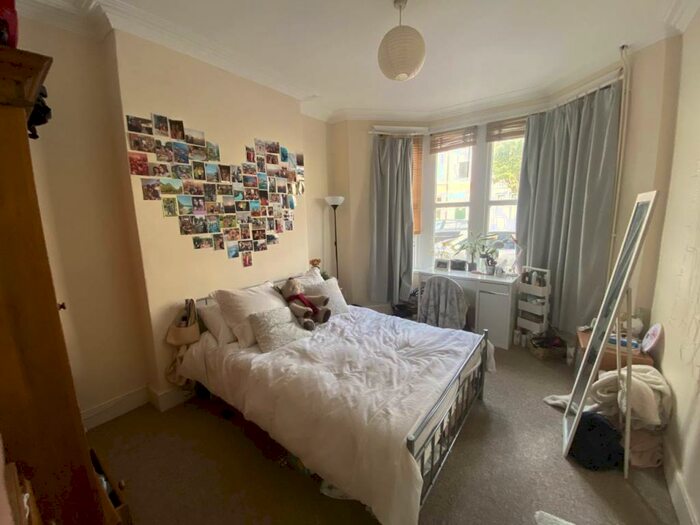 4 Bedroom House To Rent In Newfoundland Road, Heath, Cardiff, CF14