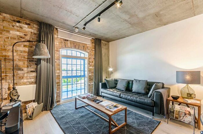 1 Bedroom Flat To Rent In Grainstore, Royal Docks, London, E16