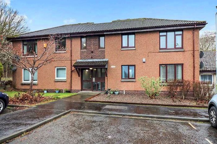 1 Bedroom Apartment To Rent In Lammermoor Court, Glenrothes, Fife, KY6