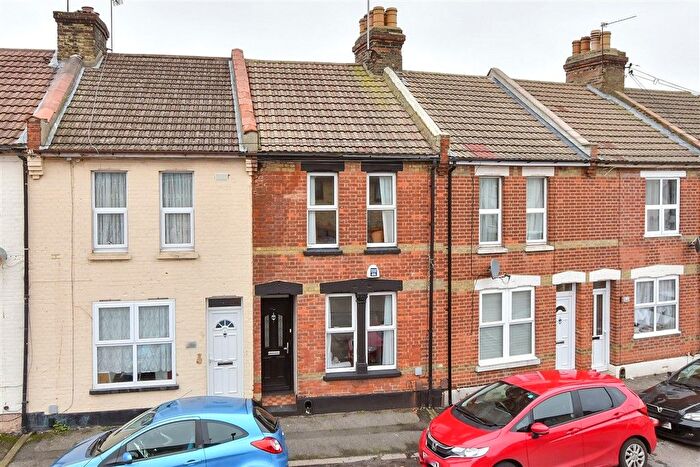 2 Bedroom Terraced House For Sale In Queen Street, Rochester, Kent, ME1