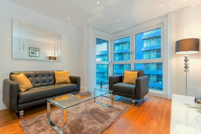 1 Bedroom Flat To Rent In Gillespie Court, Queensland Terrace, Islington, N7