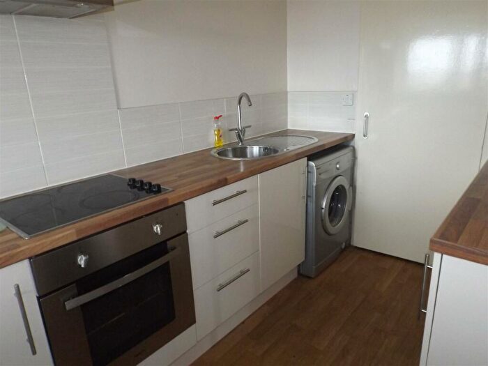 2 Bedroom Apartment To Rent In Sandown Court, Preston, PR1