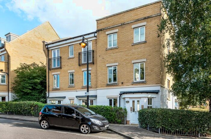 2 Bedroom Flat To Rent In Tower Mill Road Peckham, SE15