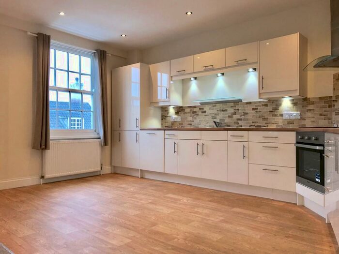 2 Bedroom Apartment To Rent In Town Location, Bury St Edmunds, IP33