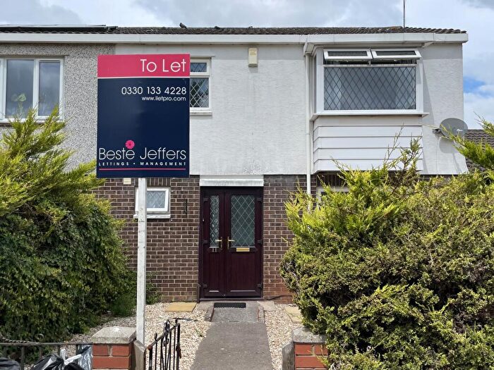 4 Bedroom Semi-Detached House To Rent In Whinchat Gardens, Bristol, BS16