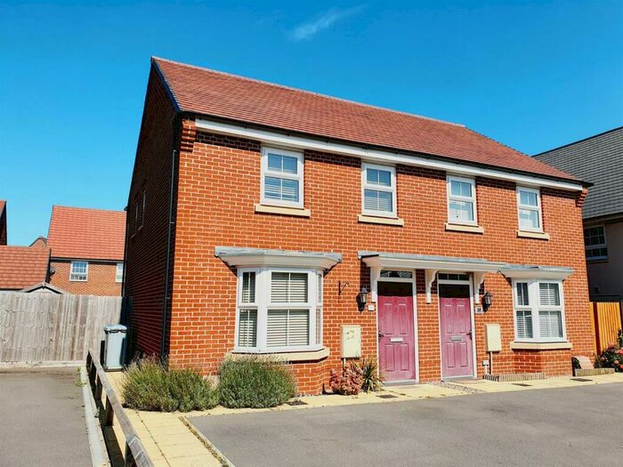 3 Bedroom Semi-Detached House To Rent In Claydon Avenue, Barton Seagrave, Kettering, NN15