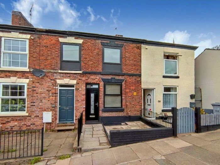 3 Bedroom Terraced House To Rent In Brook Street, Macclesfield, SK11