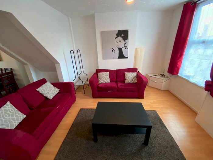 3 Bedroom House To Rent In Humber Road, Beeston, Nottingham, Nottinghamshire, NG9