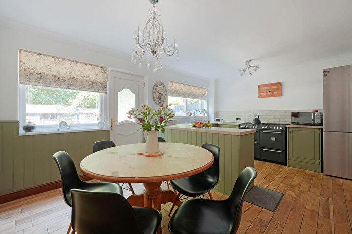 4 Bedroom Terraced House For Sale In Scraith Wood Drive, Sheffield, S5