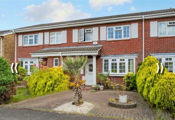 3 Bedroom Terraced House To Rent In Walton-on-Thames, KT12