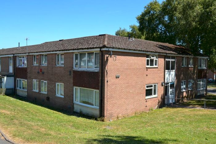 2 Bedroom Flat To Rent In Pickering Croft, Bartley Green, Birmingham, B32
