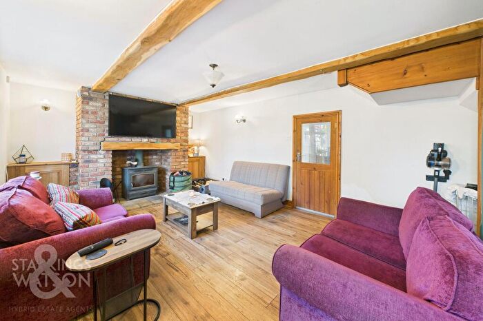 5 Bedroom Detached House For Sale In Post Office Road, Little Plumstead, Norwich, NR13