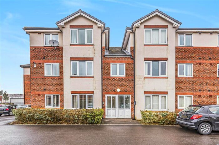 2 Bedroom Flat To Rent In Reservoir Gardens, Worsley Road North, Worsley, Manchester, M28