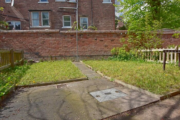 1 Bedroom Flat To Rent In Gorsey Road, Nottingham, NG3