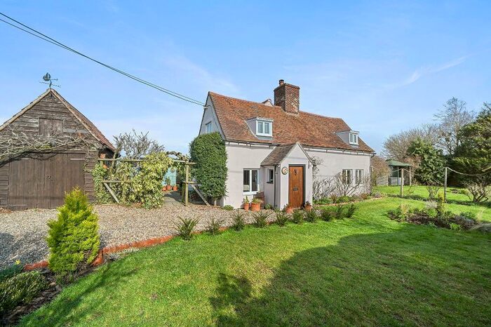 3 Bedroom Detached House For Sale In Chapel Road, Beaumont, CO16