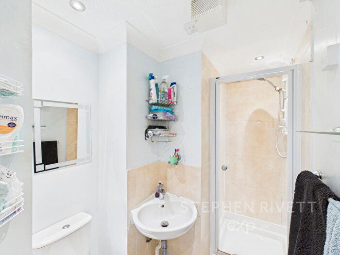 3 Bedroom Semi-Detached House For Sale In Winchester Close, Stowmarket, IP14