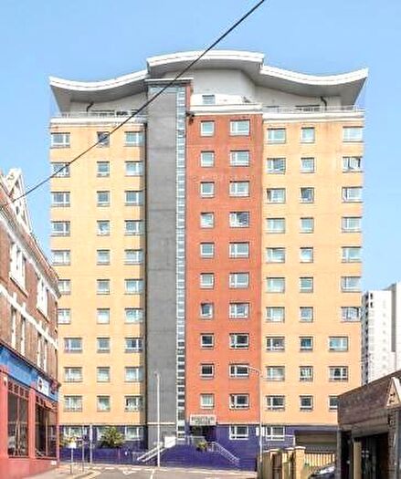 2 Bedroom Apartment To Rent In Spectrum Tower, - Hainault Street, Ilford, Essex, IG1