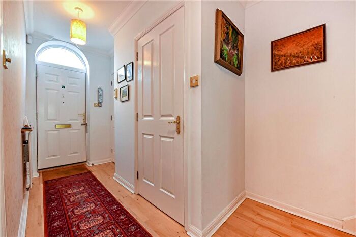 3 Bedroom Terraced House For Sale In King George Gardens, Chichester, West Sussex, PO19