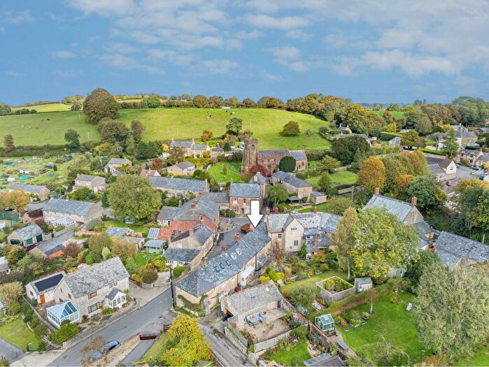 4 Bedroom Terraced House For Sale In Broadwindsor, Dorset, DT8