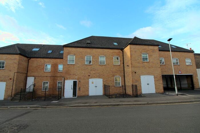 2 Bedroom Maisonette To Rent In Church Street, Stanground, Peterborough PE2