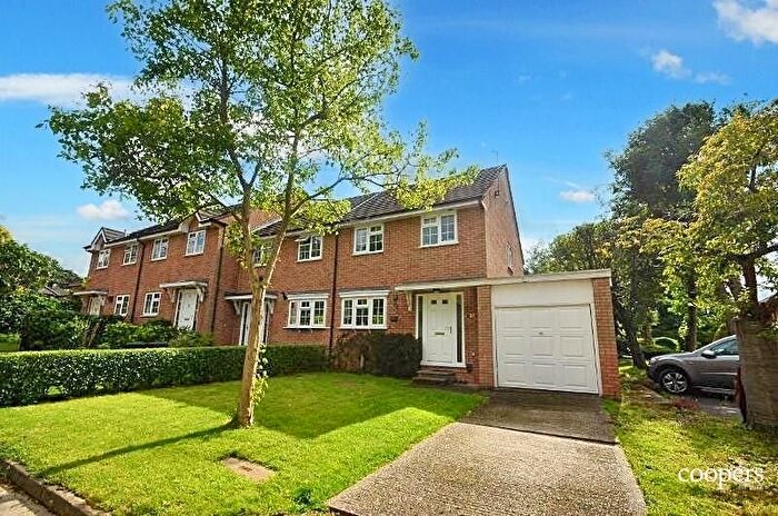 3 Bedroom End Of Terrace House To Rent In Monarchs Way, Ruislip, HA4