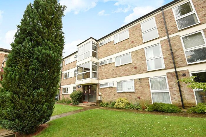 2 Bedroom Apartment To Rent In Cholesbury Grange, Headington, OX3