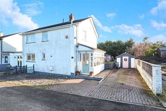 3 Bedroom Link Detached House For Sale In Shilton Lane, Bishopton, Renfrewshire, PA7