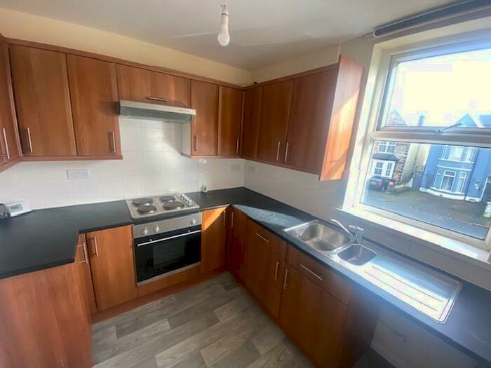 2 Bedroom House To Rent In Richards Terrace, Cardiff, CF24
