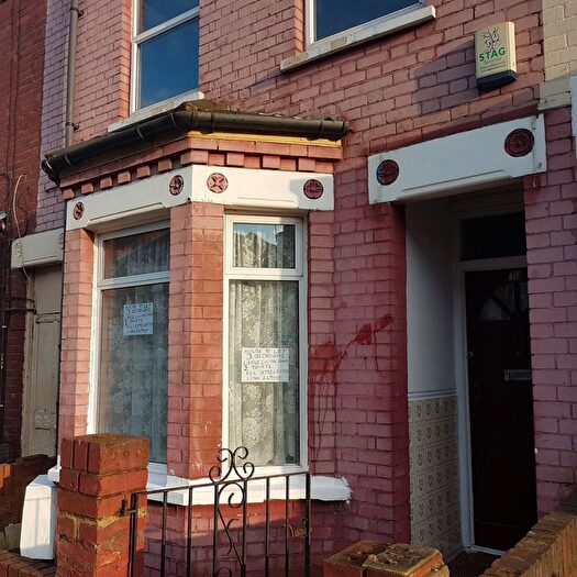 3 Bedroom Terraced House To Rent In Dane Road, Luton, Bedfordshire, LU3