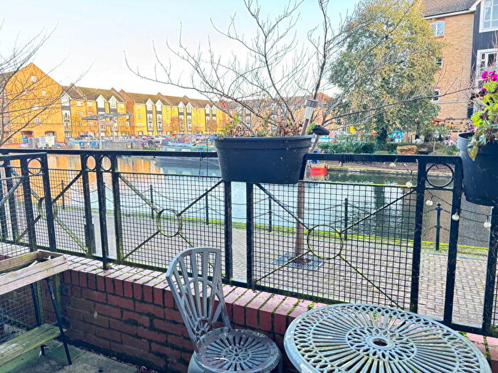 2 Bedroom Apartment For Sale In Stationers Place, Hemel Hempstead, HP3