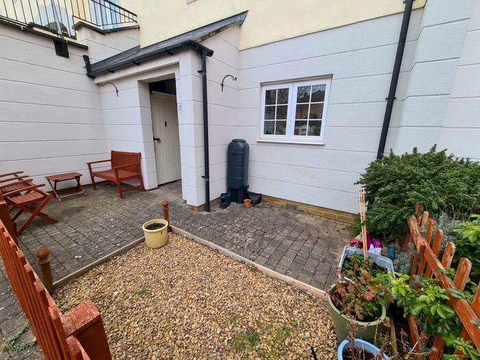 1 Bedroom Semi-Detached House To Rent In Burlington Court, Portishead, BS20