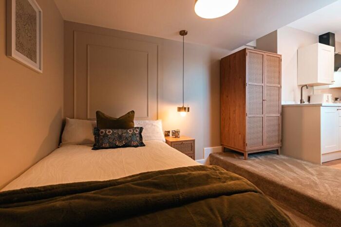 Studio To Rent In Room, Handel Street, DE24