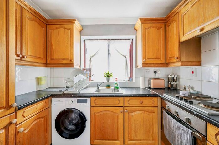 1 Bedroom Flat To Rent In Robina Close, Northwood, HA6