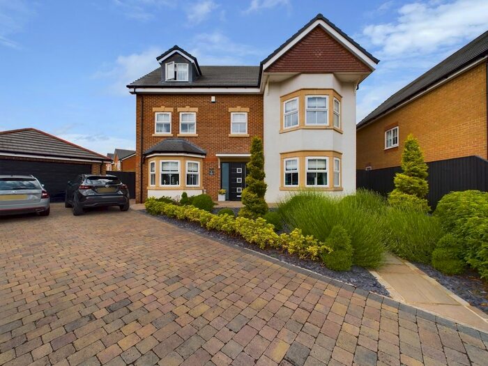 5 Bedroom Detached House To Rent In Huntington Close, Bowgreave, Preston, PR3