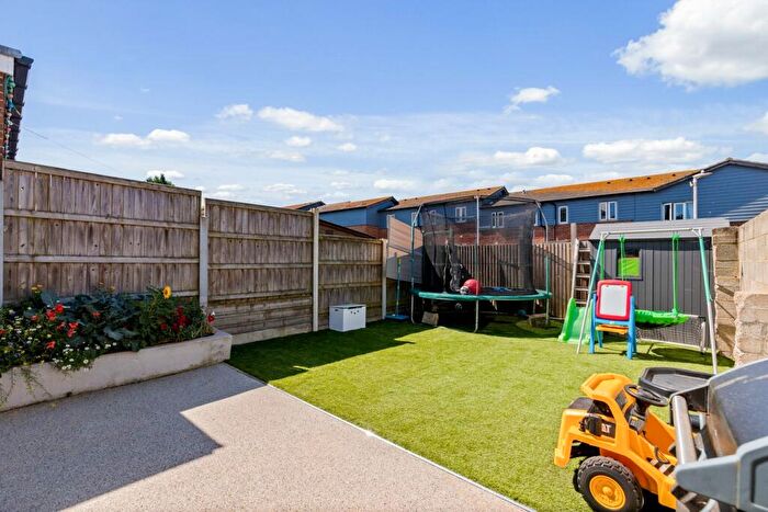 3 Bedroom End Of Terrace House For Sale In Dawson Road, Folkestone, CT19