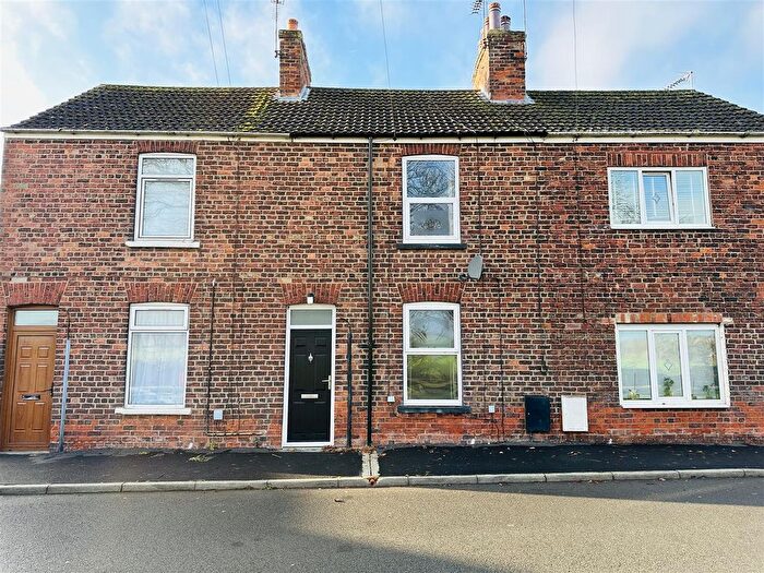 2 Bedroom Terraced House For Sale In Bondgate, Selby, YO8