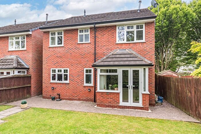 4 Bedroom Detached House For Sale In Pipers Green, Birmingham, West Midlands, B28