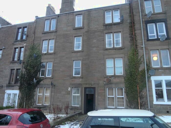 2 Bedroom Flat To Rent In / Taylors Lane, DD2