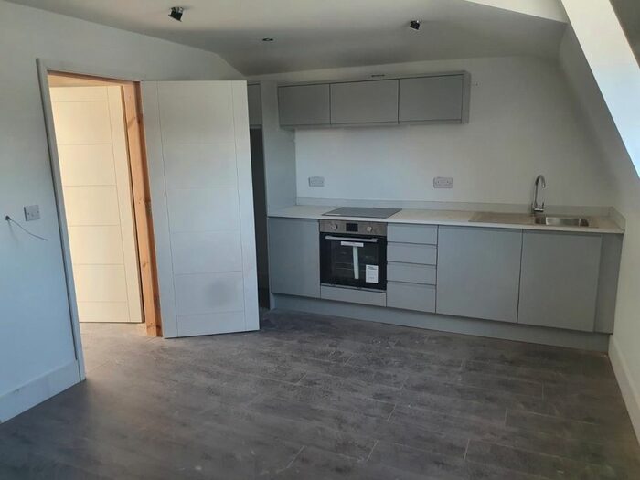 1 Bedroom Flat To Rent In Lansdowne Road, Leicester, LE2