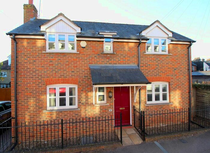2 Bedroom Detached House To Rent In Albion Road, St Albans, Hertfordshire AL1