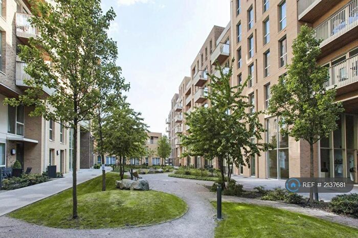 2 Bedroom Flat To Rent In Oxley Square, London, E3