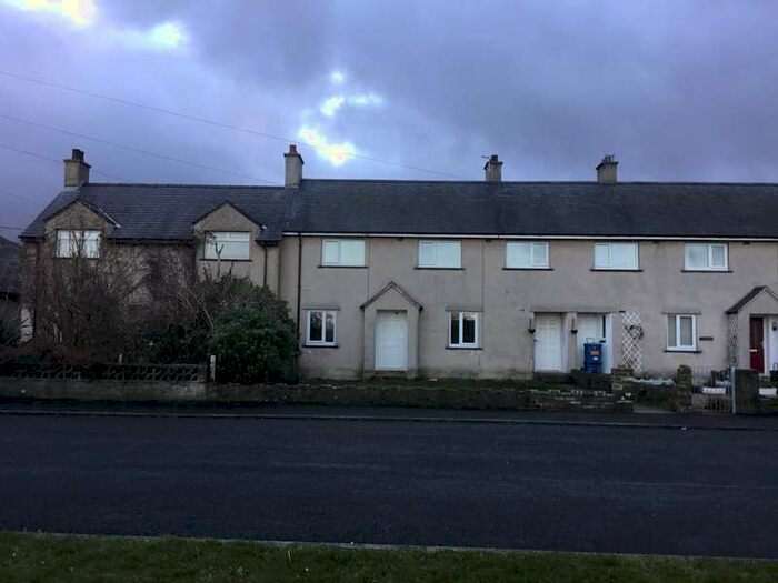 Terraced House To Rent In Maes Gwydir Terrace, Trefor, Caernarfon, Gwynedd, LL54